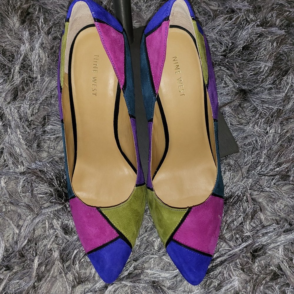 MULTI COLORED SUEDE PUMPS